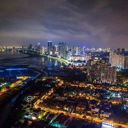 Landmark By Katana 3Br Romantic Luxury Seaview Homestay Gurney无敌海景三房套房 Tanjung Tokong Dış mekan fotoğraf